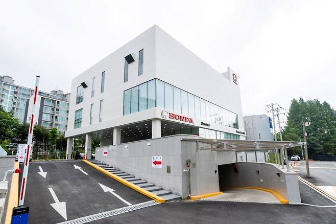 혼다코리아가 일산 서비스센터를 확장 이전 오픈했다. 사진은 혼다 일산 서비스센터 전경. 사진=혼다코리아