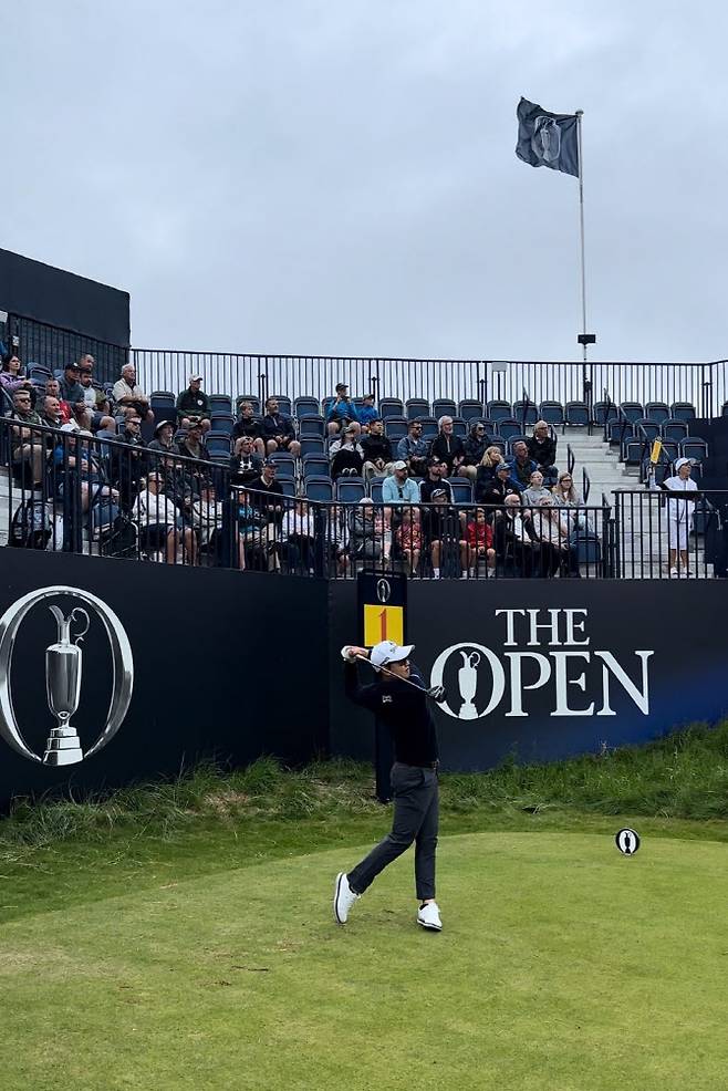 송영한이 제153회 디오픈을 준비하며 연습라운드하고 있다. (사진=KPGA)