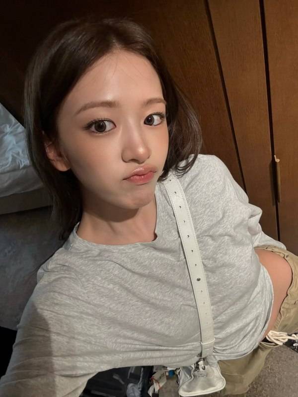 ⓒ안유진 SNS
