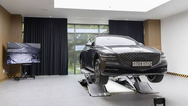 SK렌터카 오토옥션은 출품 차량의 상태를 온라인 라이브 방송을 통해 보여주는 '인스펙션 스튜디오'를 도입했다. SK렌터카 제공