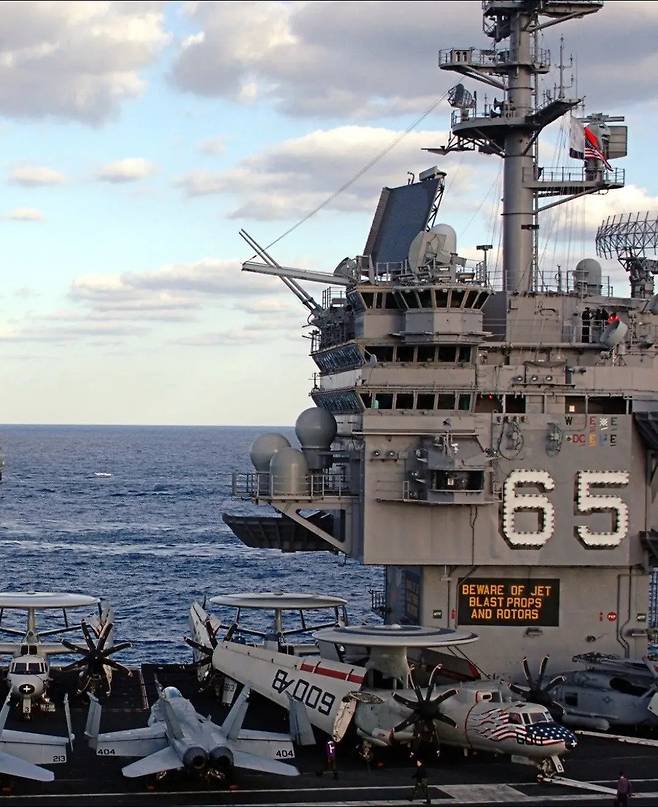 9273207888a249b48dc53c40368866d2~tplv-photomode-image-v1_q70.webp.ren.jpg 미국 해군의 퇴역한 전설의 원자력 항공모함, USS Enterprise(CVN-65)