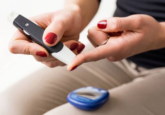 당근, 브로콜리, 양파 등 수용성 식이섬유가 풍부한 채소와 양배추, 시금치, 깻잎 같은 불용성 식이섬유 채소가 혈당 조절에 효과적이라는 전문가의 설명이 공개됐다. 사진은 본 기사 내용과 무관. [사진=Thinkstock @grinvalds]