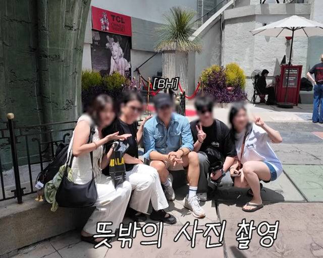 이병헌이 미국에서 한국인 관광객들과 사진을 찍었다. / 유튜브 '이민정 MJ'