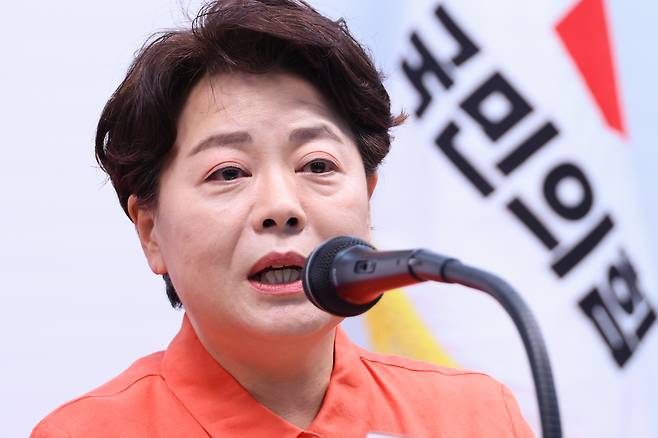 윤희숙 국민의힘 혁신위원장이 16일 서울 여의도 중앙당사에서 인적쇄신 등 개혁방안과 관련해 기자간담회를 하고 있다. [연합]