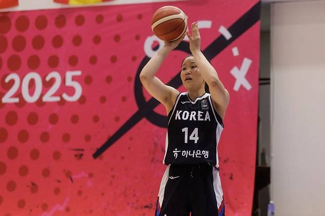 [서울=뉴시스] 19세 이하(U-19) 여자농구 대표팀의 송윤하. (사진 = FIBA 제공) *재판매 및 DB 금지