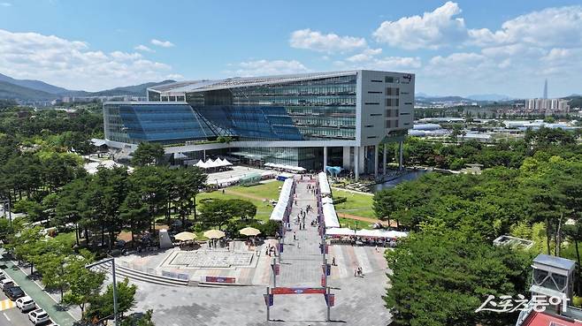 성남시청 전경.  사진제공ㅣ성남시