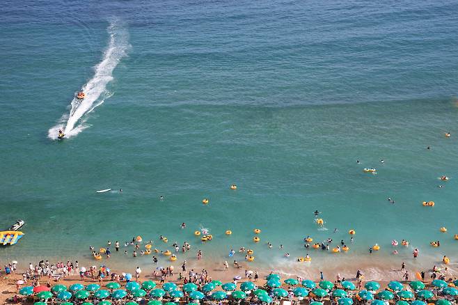 중문색달해수욕장. 사진제공|제주특별자치도관광협회