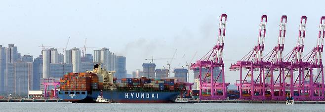 ▲ 인천신항 컨테이너터미널 전경./인천일보DB