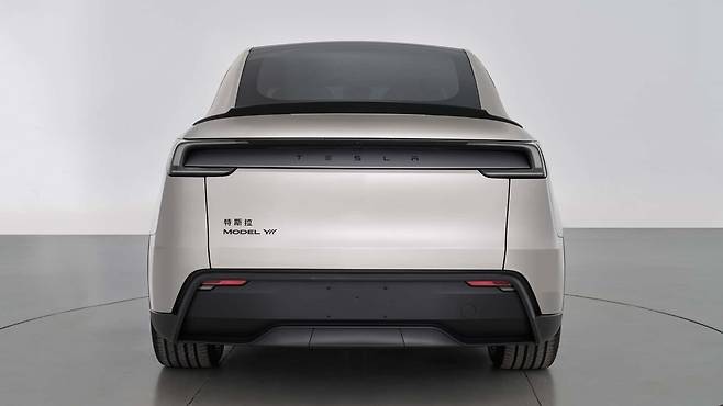 테슬라 모델 Y L