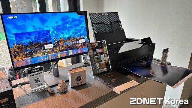 27인치, QHD 해상도 에이수스 모니터 '프로아트 PA278CFRV'. (사진=지디넷코리아)