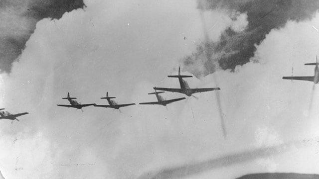 6·25 전쟁 당시 한미공군 연합 작전에 나서는 F-51. 기사 내용과 직접적인 관련이 없는 자료 사진./공군 제공