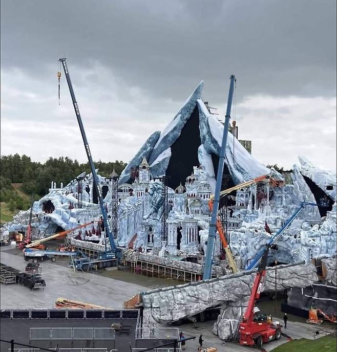 IMG_0971.jpeg 세계 최대 뮤직페스티벌 tomorrowland 메인스테이지 화재 속보.jpg