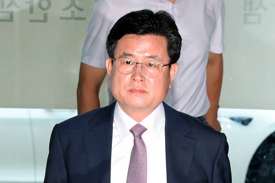 강의구 전 대통령실 부속실장이 16일 오후 서울 서초구 순직해병 특검 사무실에 참고인 신분으로 출석하고 있다. 장진영 기자