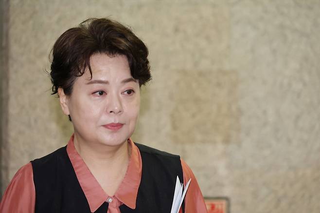 국민의힘 윤희숙 혁신위원장이 17일 서울 여의도 국회 본청으로 들어서고 있다. /사진=연합뉴스