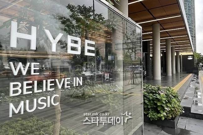 하이브의 자산 가치는 여전히 10조원을 오간다.