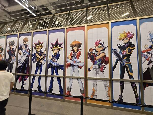 - 순서가 이상하지만 아무튼 주인공들의 벽화