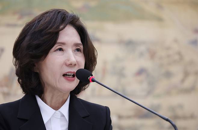 이진숙 사회부총리 겸 교육부 장관 후보자가 2025년 7월16일 서울 여의도 국회 교육위원회에서 열린 인사청문회에서 의원 질의에 답변하고 있다. 연합뉴스