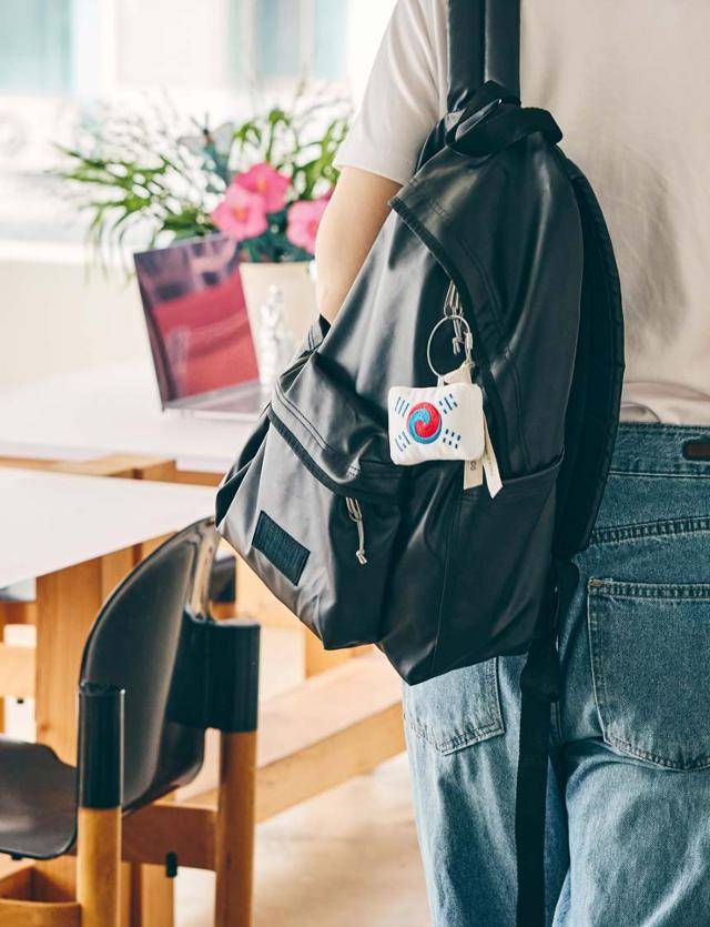 '데니 태극기' 키링. 국립박물관문화재단 제공