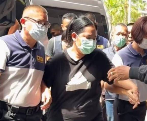 태국에서 고위급 불교 승려들과 성관계를 맺은 뒤, 이를 빌미로 수백억 원대 금품을 갈취한 여성이 경찰에 붙잡혔다. 사진은 해당 여성. [사진=X 갈무리]