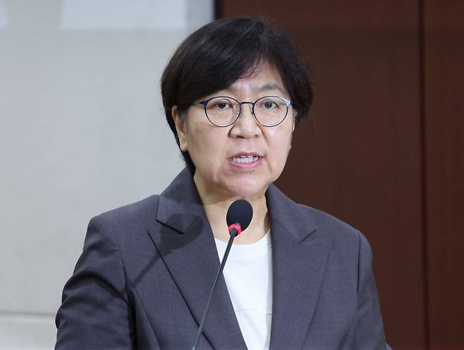 정은경 보건복지부 장관 후보자가 18일 서울 여의도 국회 보건복지위원회에서 열린 인사청문회에서 발언하고 있다./ 김범준 기자