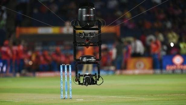 디오픈을 통해 골프 중계에 처음 도입된 스파이더캠