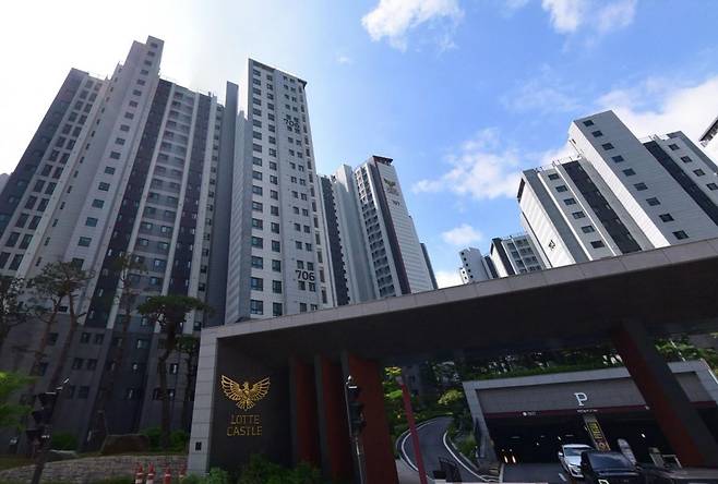 서울 강동구 상일동 ‘고덕 롯데캐슬 베네루체’ [네이버 거리뷰]