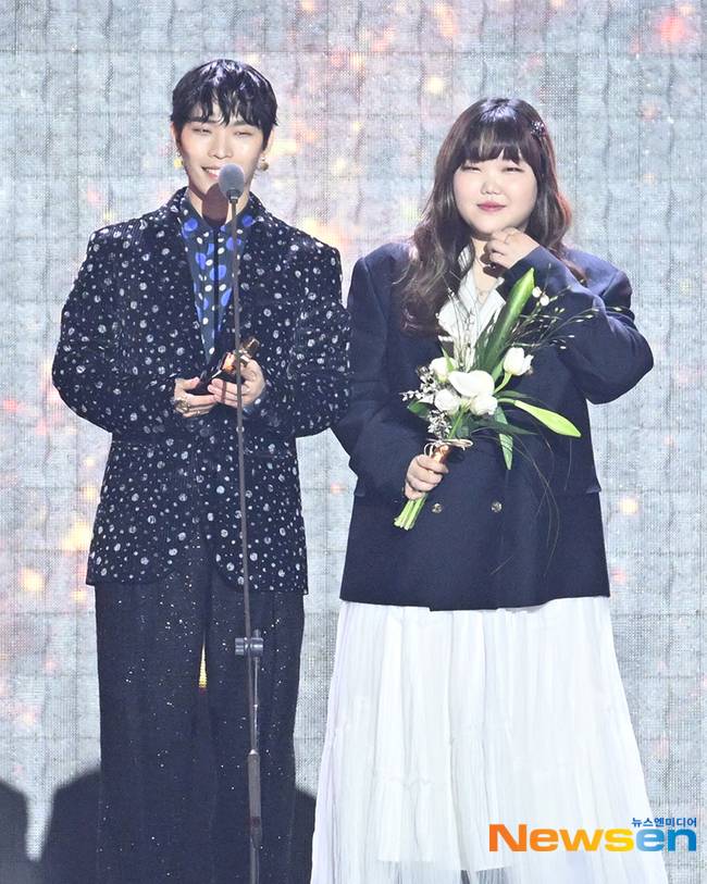 악뮤 이찬혁 이수현, 뉴스엔DB