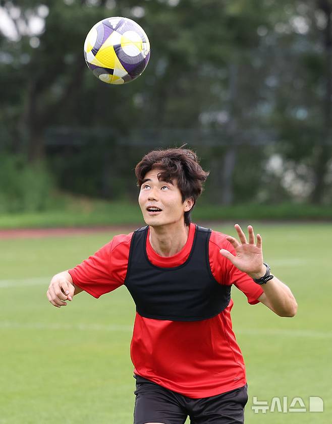 (Pohang = News) Reporter Lee Mu -yeol = Ki Sung -yong is training at Media Day held at Pohang Steelers Songra Clubhouse in Pohang -si, Gyeongbuk. 2025.07.04. lmy@newsis.com