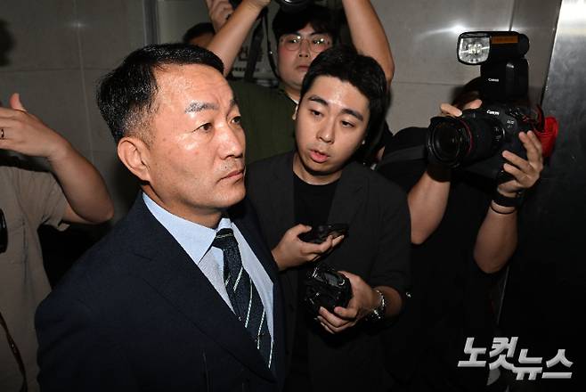 지난 2023년 7월 채상병 사고를 수사한 당시 박정훈 전 해병대 수사단장에게 수사 외압을 가한 의혹을 받는 김계환 전 해병대사령관. 류영주 기자