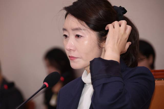 ▲강선우 여성가족부 장관 후보자가 14일 국회 여성가족위원회에서 열린 인사청문회에서 위원의 질문을 받고 있다. ⓒ연합뉴스