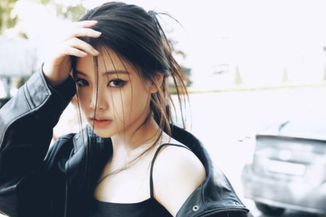 걸그룹 Baby DONT Cry의 이현. /사진=LG 트윈스 제공