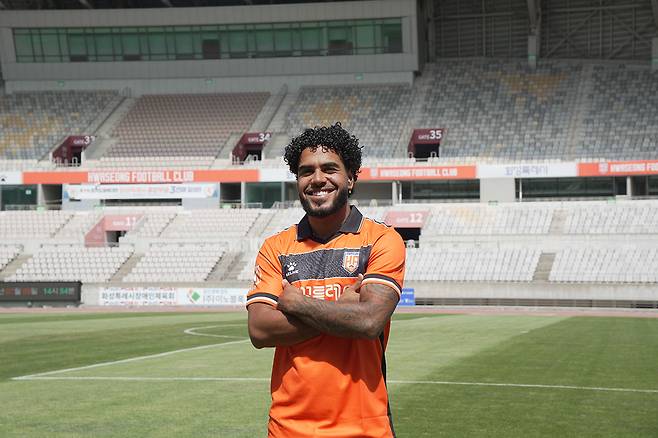 화성FC에 입단한 데메트리우스. /사진=화성FC