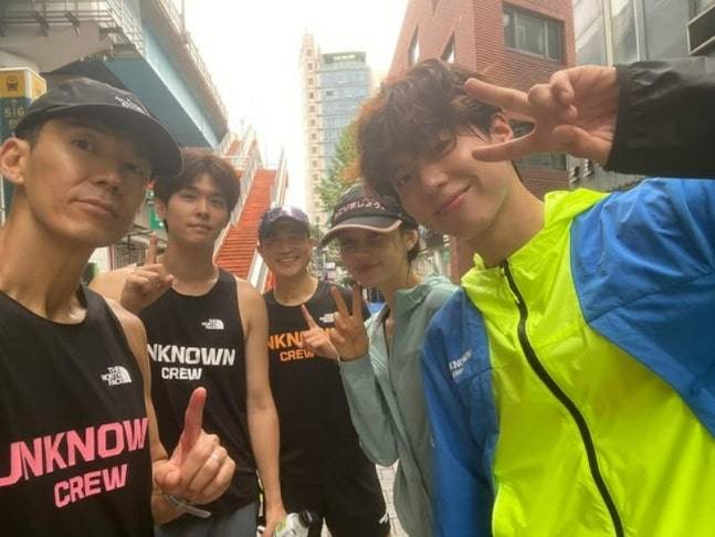 션, 이시우, 이영표, 다니엘, 박보검(왼쪽부터). 사진ㅣ션SNS