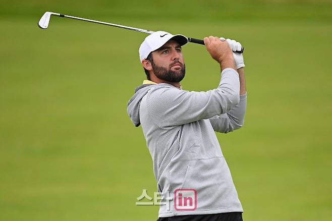 세계랭킹 1위 스코티 셰플러가 디오픈 둘째 날 경기하고 있다. (사진= Stuart Kerr/R&A/R&A via Getty Images)
