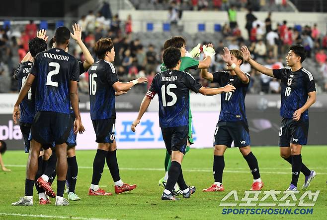 15일 오후 경기도 용인미르스타디움에서 열린 E-1 챔피언십(동아시안컵) 한국과 일본의 경기. 한국이 0대1로 패한 가운데 일본 선수들이 기뻐하고 있다. 용인=정재근 기자 cjg@sportschosun.com/2025.7.15/