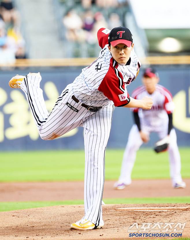 20일 잠실구장에서 열린 LG 트윈스와 롯데 자이언츠의 경기. LG 임찬규가 역투하고 있다. 잠실=박재만 기자 pjm@sportschosun.com/2025.07.20/