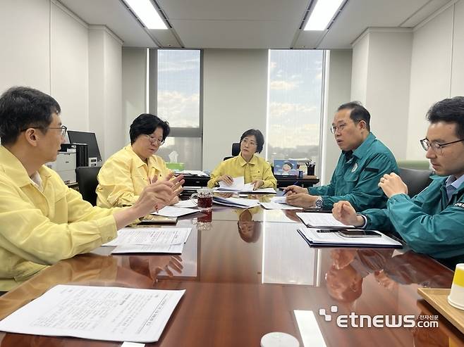 이스란 보건복지부 제1차관이 20일 집중호우에 따른 사회복지 시설 피해상황과 운영 정상화 추진 현안을 점검했다.