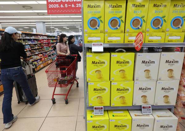 지난 8일 통계청 국가통계포털(KOSIS)에 따르면 지난해 11월 대비 커피값은 8.2% 상승했다. 연합뉴스