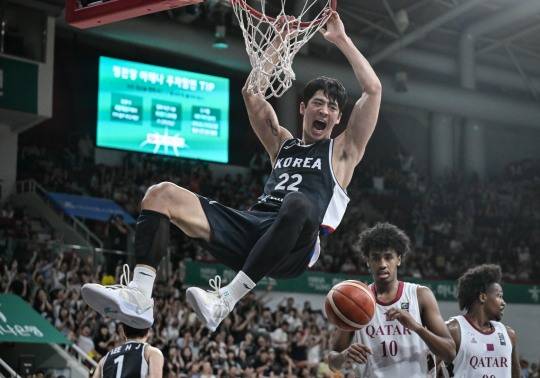 여준석의 덩크. 사진[연합뉴스]