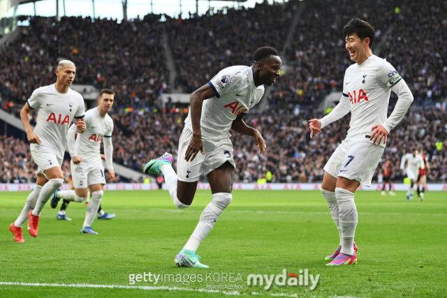 손흥민과 사르/게티이미지코리아