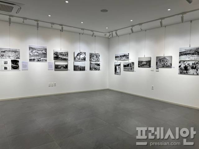 ▲ ‘제2회 안동 근대역사 사진전시회’, 안동의 역사와 생활상을 조명하는 특별한 사진전이 지난 19일부터 28일까지 안동시립박물관 별관 전시실에서 열린다. ⓒ 프레시안(김종우)