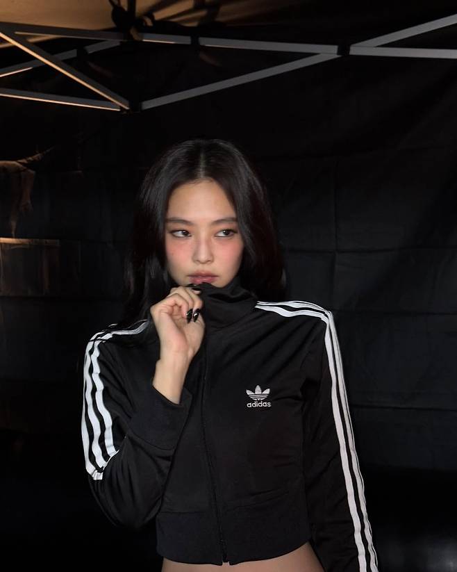제니 SNS 캡처