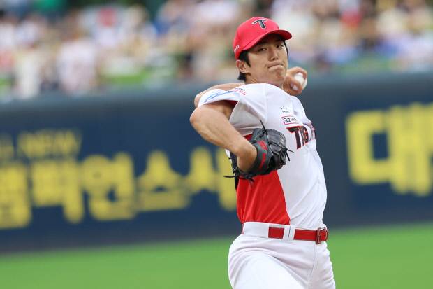 KIA 타이거즈 이의리가 지난 20일 광주-기아 챔피언스 필드에서 열린 2025 신한 SOL뱅크 KBO리그 NC 다이노스와의 홈 경기에서 역투하고 있다. KIA 타이거즈 제공