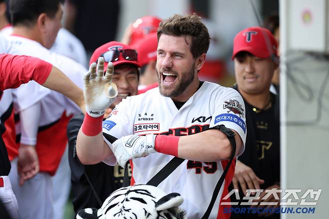 값진 동점 홈런을 친 KIA 타이거즈 패트릭 위즈덤. 사진제공=KIA 타이거즈