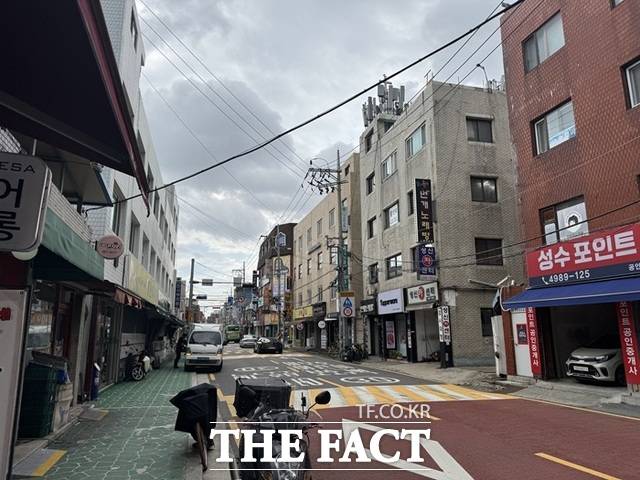 성수1지구 재개발 조합은 다음달 안으로 입찰 공고를 내고 오는 11월께 시공사 선정을 마무리할 계획이다. 성수1지구 일대. /황준익 기자