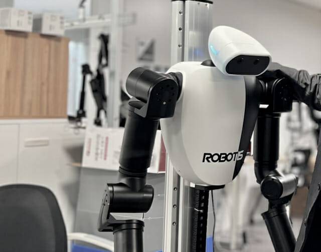 로보티즈 세미 휴머노이드 AI 워커 (사진=지디넷코리아 신영빈 기자)