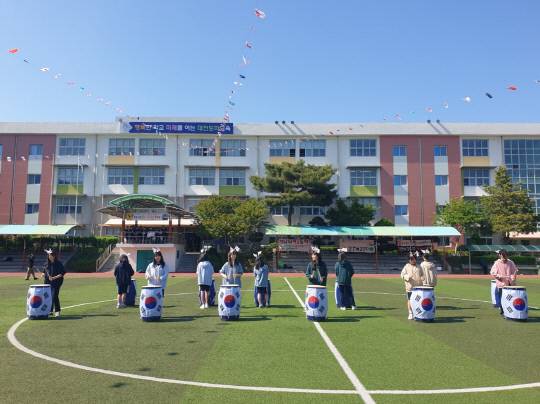 사교육절감형학교 도마중학교 난타반. 도마중학교 제공