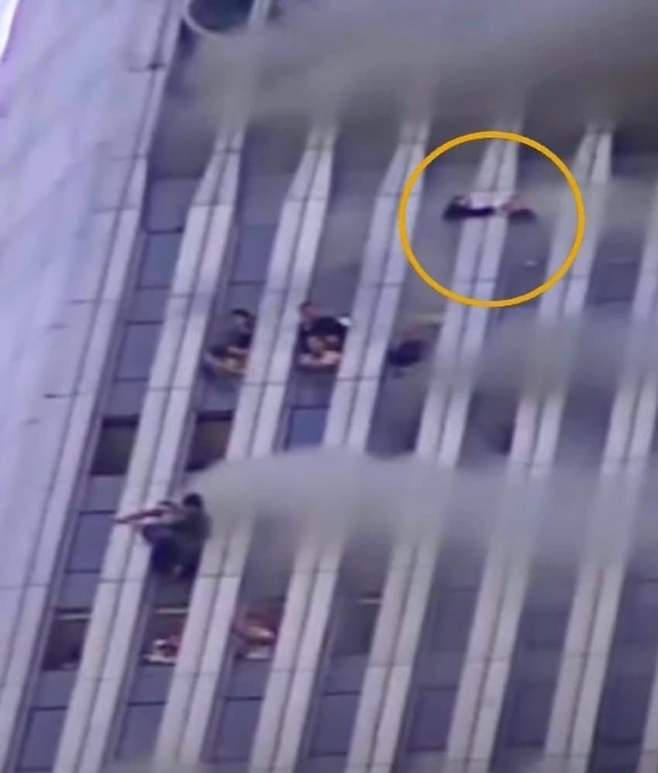 74ea8974c48769f623e6f397379c701c9d7ca0abc345a486d2c707c0b1312f247d11ad38f121d13ff6868823f9a88298f5ea6d