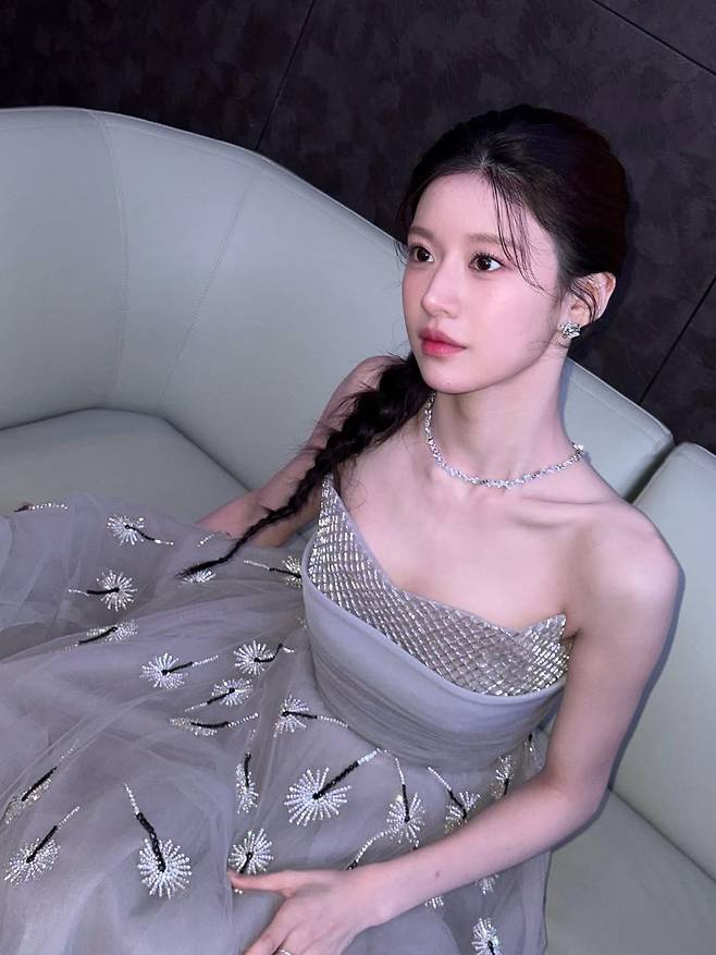 고윤정 청룡어워즈 드레스