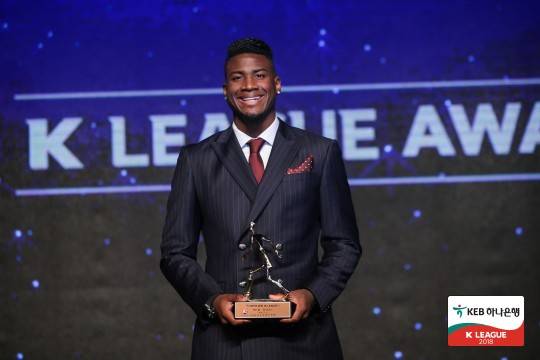 2018시즌 K리그1 MVP를 수상한 말컹. 사진=프로축구연맹